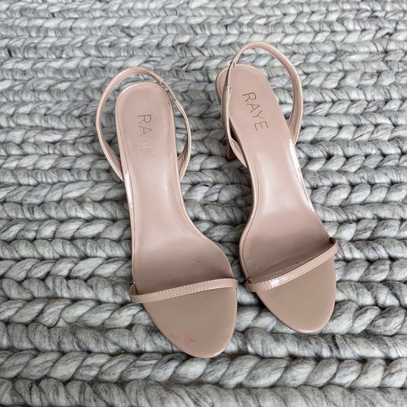 Strap heels - Picture 1 of 3